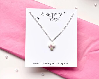 Collier pendentif croix lavande