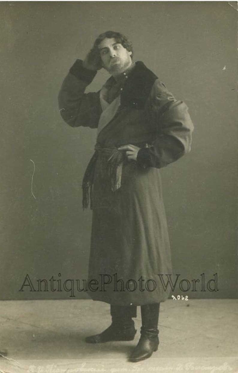 Russian actor in costume antique photo pc