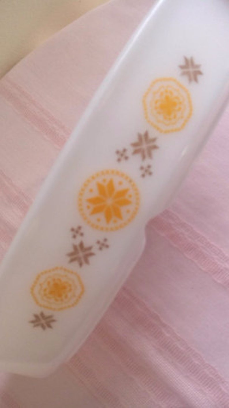 1.5 Quart Vintage PYREX Divided Baking Dish Town /& Country Pattern 1960s Casserole Dish