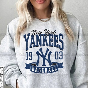 New York Yankees Sweatshirt Crewneck | Vintage New York Yankees Sweatshirt | Baseball fan shirt | New York Yankees T-shirt