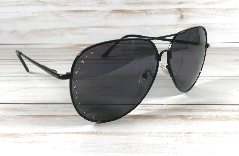 LUNETTES DE SOLEIL PERSONNALISÉES gravées d'un NOM. Qualité design. Tendance et mode. image 3