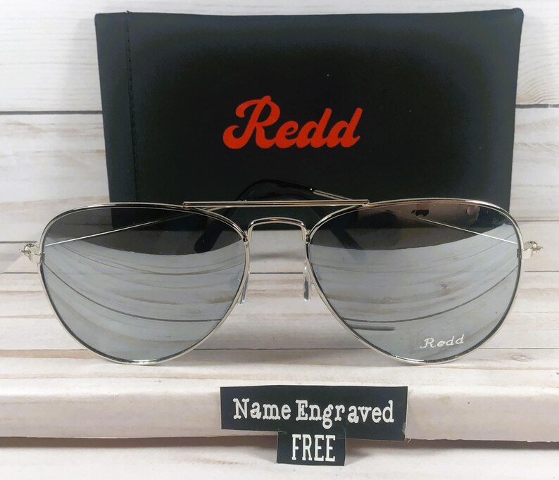 Engraved Aviator Sunglasses: Unisex. Sports, driving, fishing. A favorite! imagem 12