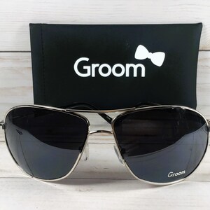 Wedding Sunglasses for all your wedding party and guests. Free Personalization.