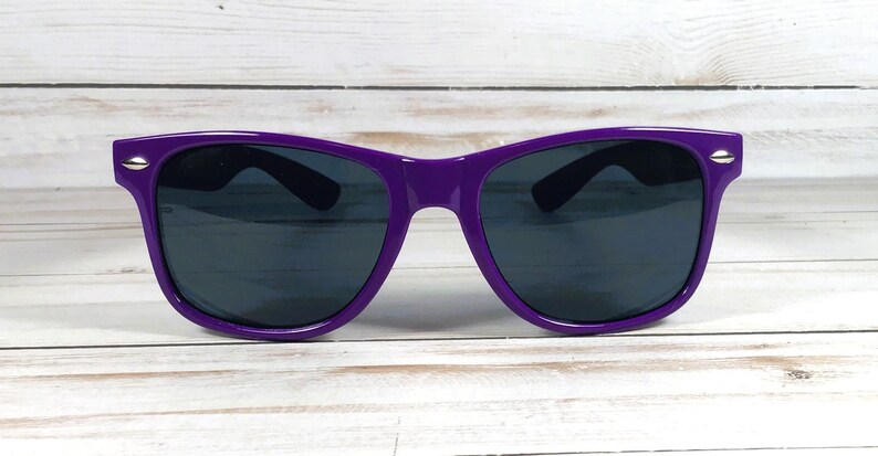 Lunettes de soleil Wayfarer personnalisées : texte personnalisé, anniversaire, voyage image 3