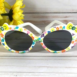 Personalized Flower Sunglasses: Engraved Kids Sunglasses with Bow