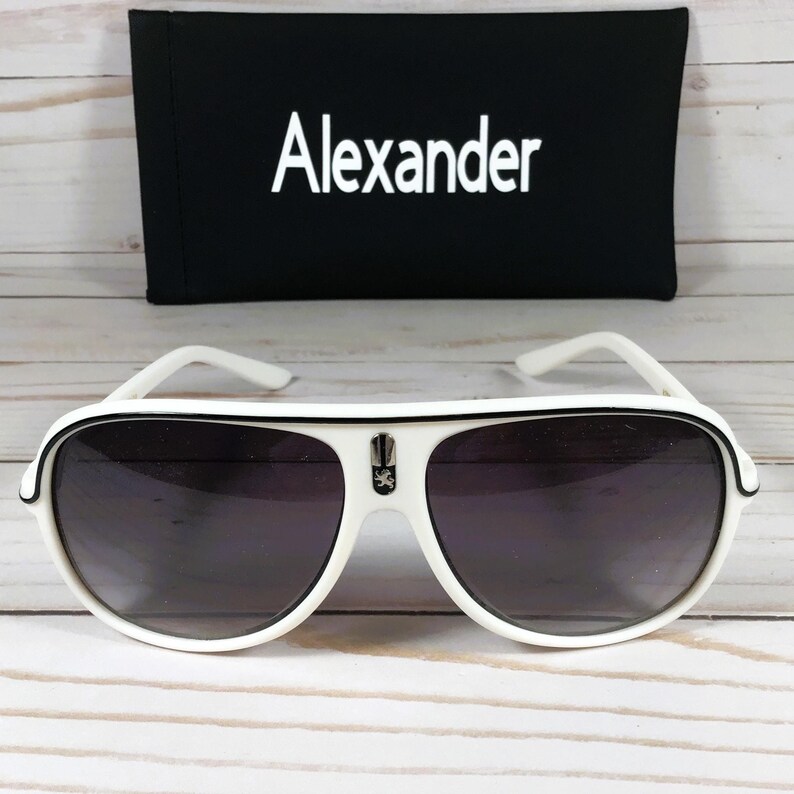 Gafas de sol personalizadas para niños: logotipo de Ferrari, nombre grabado, edad de 1 a 10 años. imagen 12