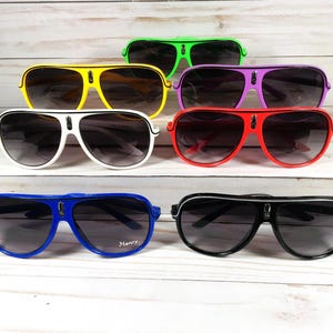 Gafas de sol personalizadas para niños: logotipo de Ferrari, nombre grabado, edad de 1 a 10 años. imagen 16