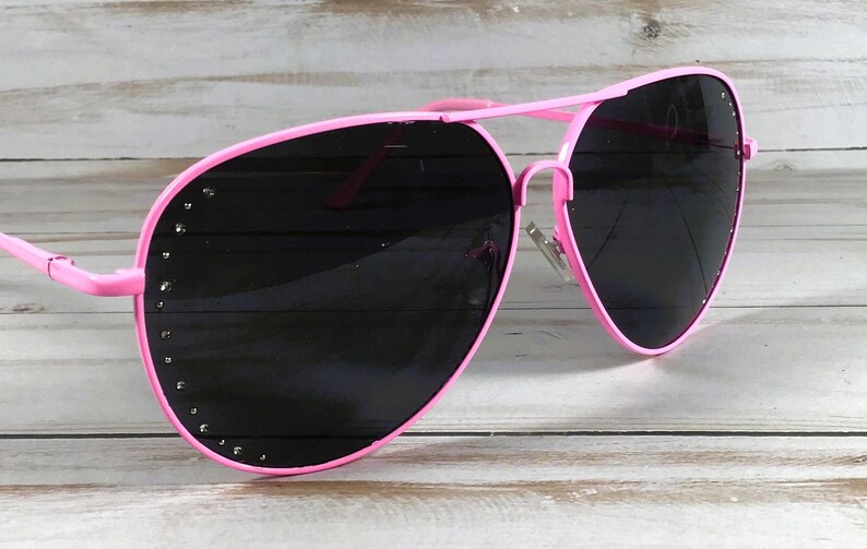 LUNETTES DE SOLEIL PERSONNALISÉES gravées d'un NOM. Qualité design. Tendance et mode. image 5