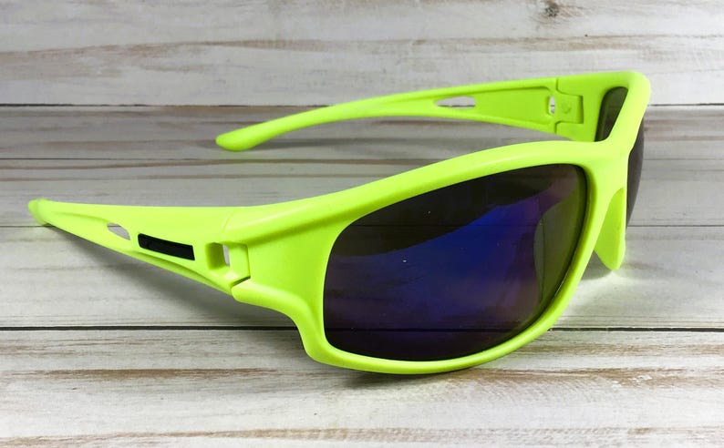 Engraved Sports Sunglasses: Mirrored Lens, UV Protection, Personalized Case zdjęcie 11