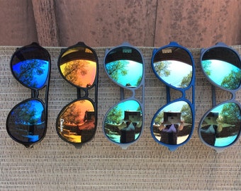 NOMBRE GRABADO GRATIS en gafas de sol para niños. Lente de espejo. Para cumpleaños, actividades deportivas, obsequio de fiesta. De 5 a 12 años. ¡Impresionantes gafas de sol!