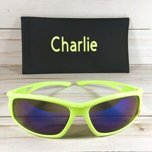 Engraved Sports Sunglasses: Mirrored Lens, UV Protection, Personalized Case zdjęcie 12