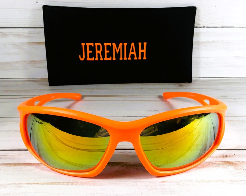 Engraved Sports Sunglasses: Mirrored Lens, UV Protection, Personalized Case zdjęcie 6