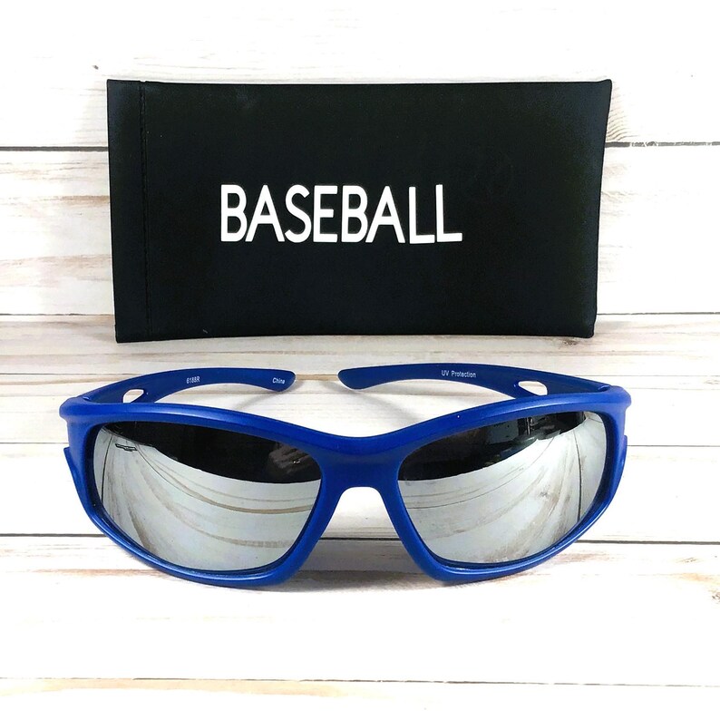 Engraved Sports Sunglasses: Mirrored Lens, UV Protection, Personalized Case zdjęcie 1