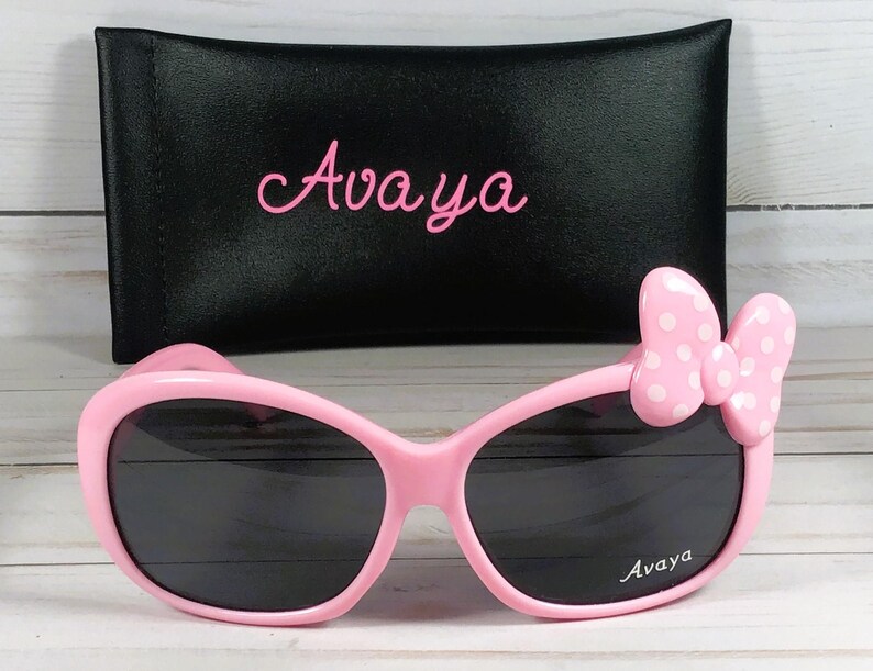 Gafas de sol personalizadas para niña: lazo de lunares y nombre grabado imagen 6