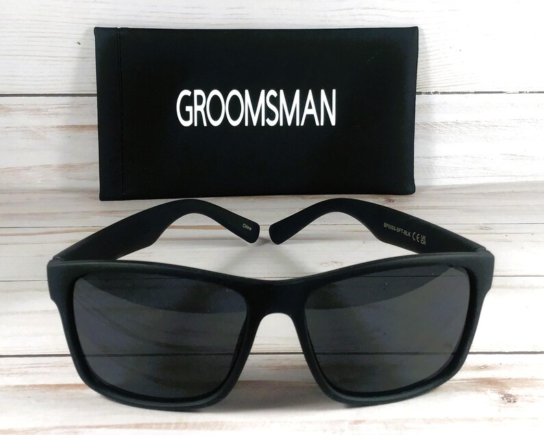 Personalized Wedding Sunglasses, Groomsmen Gift with Engraved Case zdjęcie 4