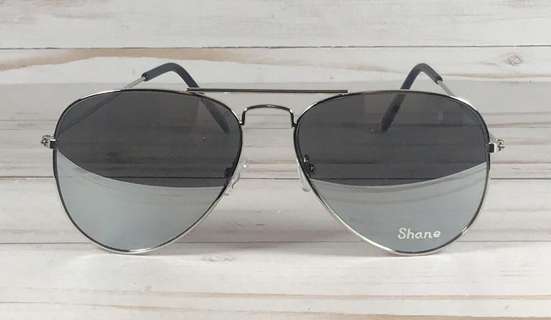 Engraved Aviator Sunglasses: Unisex. Sports, driving, fishing. A favorite! Silver