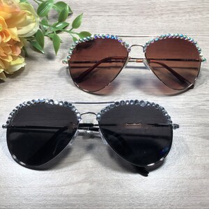 Personalized Swarovski Crystal Aviator Sunglasses: Engraved Name image 5