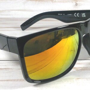 NOMBRE GRABADO GRATIS en gafas de sol clásicas. Calidad de diseñador. Regalo ideal para amigos, hombres o mujeres. imagen 6