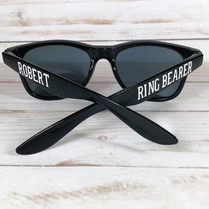 Personalized Black Wayfarer Sunglasses. Custom Name, Age 2 to 8. afbeelding 3
