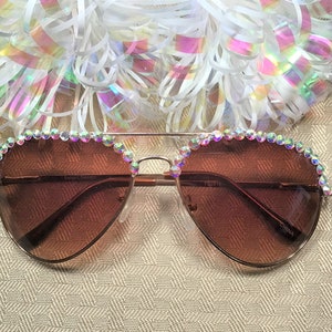 Personalized Swarovski Crystal Aviator Sunglasses: Engraved Name image 7