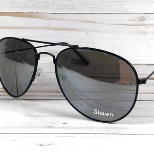 Engraved Aviator Sunglasses: Unisex. Sports, driving, fishing. A favorite! imagem 4