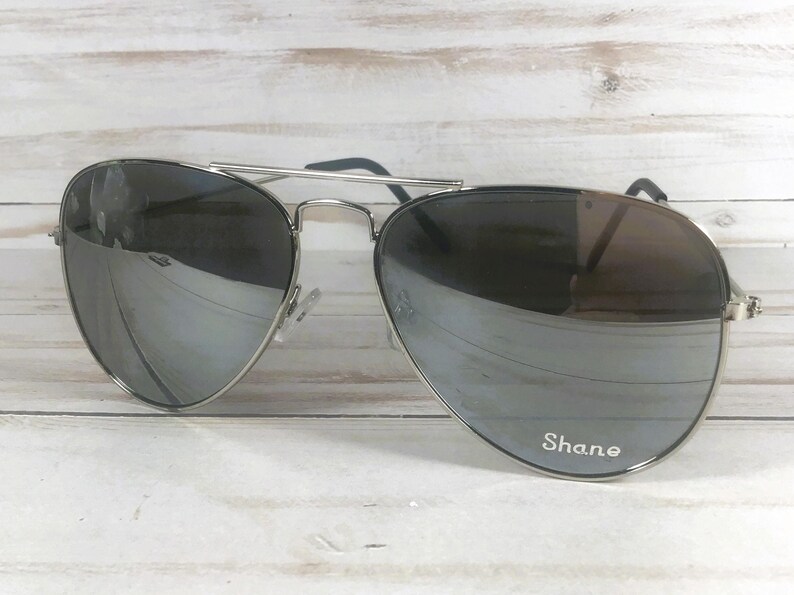 Engraved Aviator Sunglasses: Unisex. Sports, driving, fishing. A favorite! imagem 10