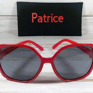 GIRLS PERSONALIZED SUNGLASSES Engraved with a Name. Glitter embedded in the frame plus rhinestones. Red