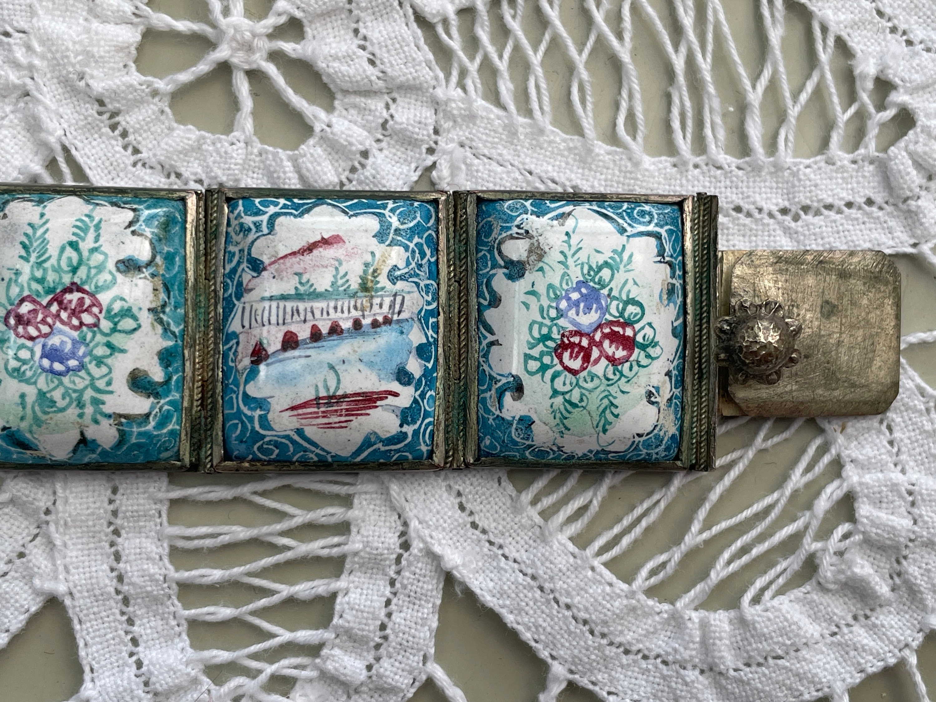 Bracelet Ancien Argenté Motif Persan Peint Main – Occasion – Alliage – France