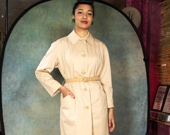 Viola, straight cut, knee-length coat in the style of the 50s