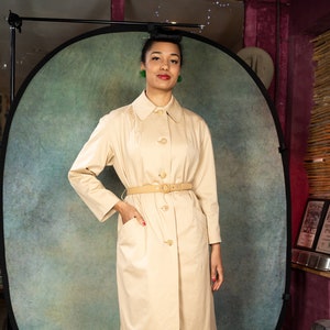 Viola, straight cut, knee-length coat in the style of the 50s image 1