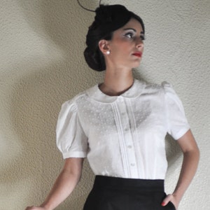 dotted 40&#39;s short sleeve blouse with Peter Pan collar