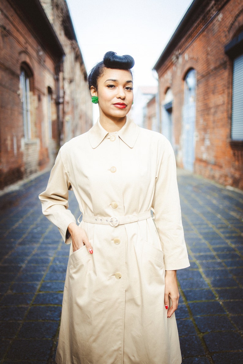 Viola, straight cut, knee-length coat in the style of the 50s image 8