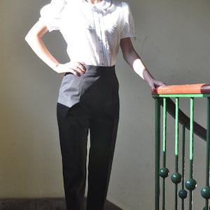 ankle-length '50s cigarette pants in black image 1