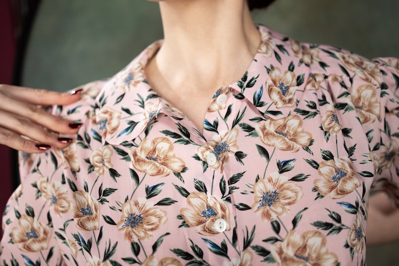 Sophia , pink blouse dress with floral pattern made of light viscose image 5