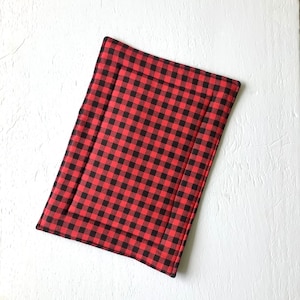 Buffalo Plaid Casserole Hot Pad, Red and Black Casserole Trivet, 9x13”