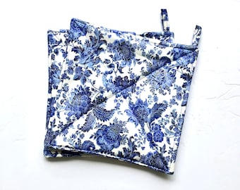 Blue Floral Potholders, Set of Two Quilted Cotton Hot Pads, Kitchen Trivets
