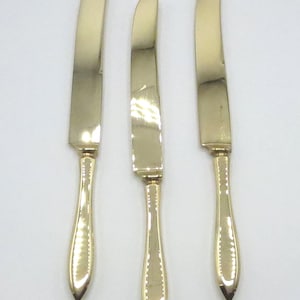 Vintage DIRILYTE Regal Pattern 3 DINNER KNIVES (Script) For A Golden Table Setting Rare Historic No Longer Produced Excellent Condition