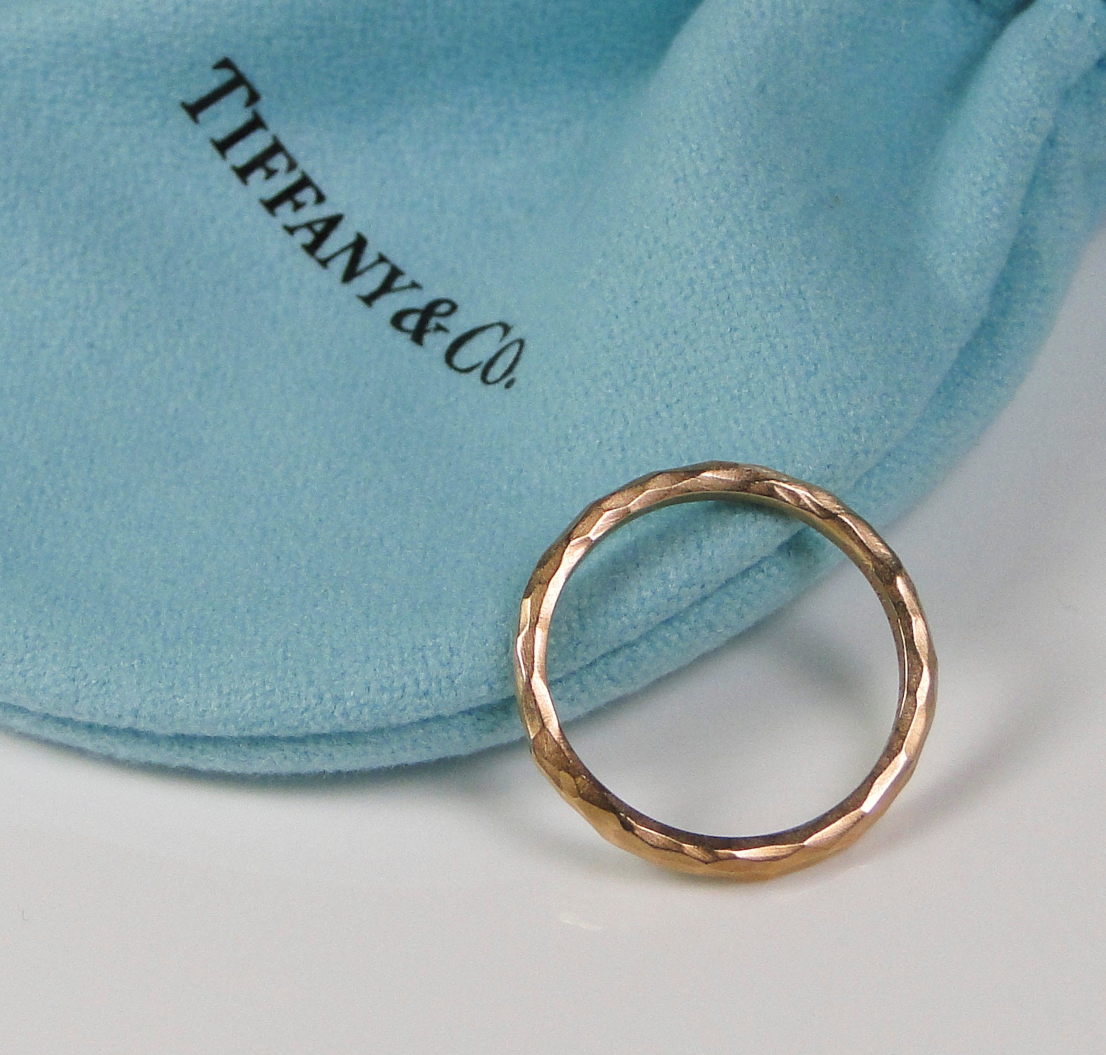 Tiffany Co 18K Rose Gold Hammered Ring by Picasso Size 5 RETIRED