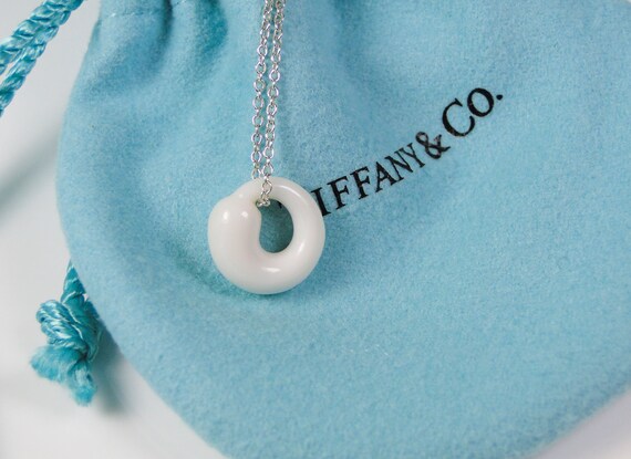 Tiffany Co Peretti White Chalcedony Eternal Circle Sterling - Elsa Peretti Circle Pendant Tiffany Co Peretti White Chalcedony Eternal Circle Sterling - Elsa Peretti Circle Pendant
