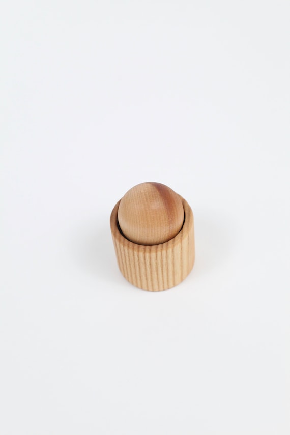 montessori grasping ball