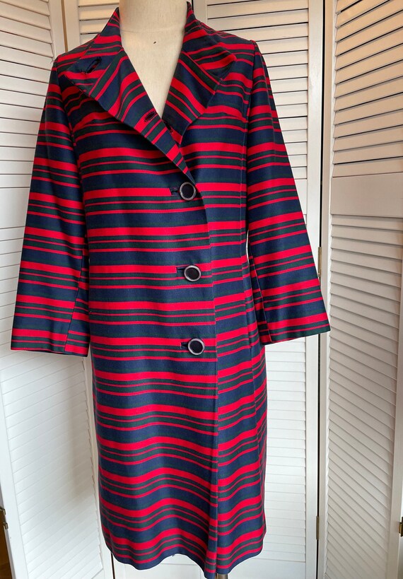 SALE Vintage 1960s I.MAGNIN & Co. MOD Striped Coat - image 4