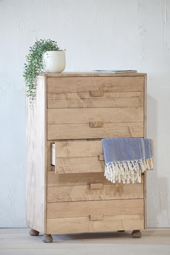 イデー　WAVE TALL CHEST Maple Shaker Nine Drawer Dresser | Maple Corner Woodworks – Urban