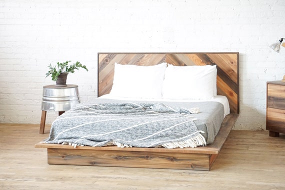 Diy rustic 2024 platform bed