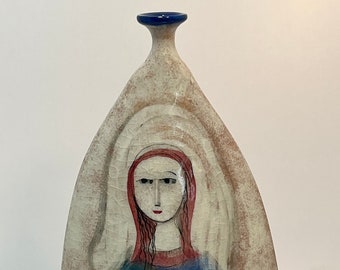Polia Pillan RARE MINT Studio Vase with Two Views of a Woman 9.5"x6.5"x3.75"