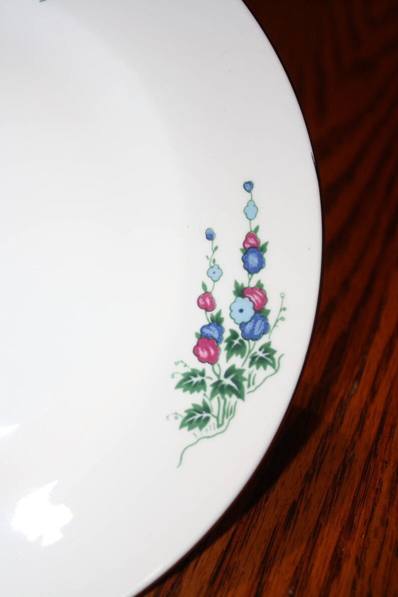Crown Sterling Fine Bone China Plate Windsor Delphinium Pattern made in England