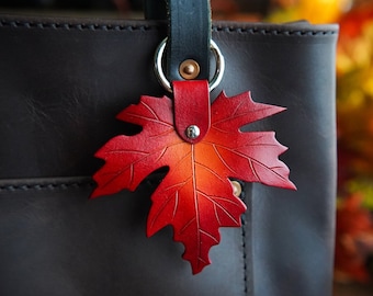 Maple Leaf Leather Bag Charm Large / Fall Keychain / Cute Key Accessories / Autumn Gift Ideas / Tote / Made In Canada