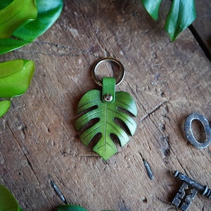 Monstera Leaf Leather Keychain - Small / Gift Ideas / Cute Boho Key Accessories / Houseplant Bag Charm / Every Day Carry / Made In Canada