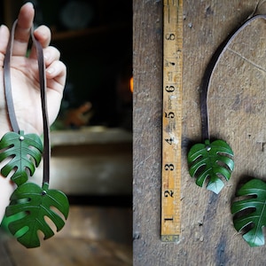 Monstera Leaf Leather Bag Charm / Plant Lover Gift Ideas / Cute Purse Accessories / Made In Canada zdjęcie 5
