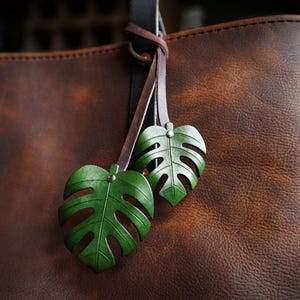 Monstera Leaf Leather Bag Charm / Plant Lover Gift Ideas / Cute Purse Accessories / Made In Canada