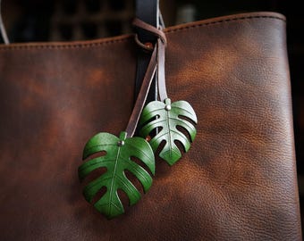 Monstera Leaf Leather Bag Charm / Plant Lover Gift Ideas / Cute Purse Accessories / Made In Canada